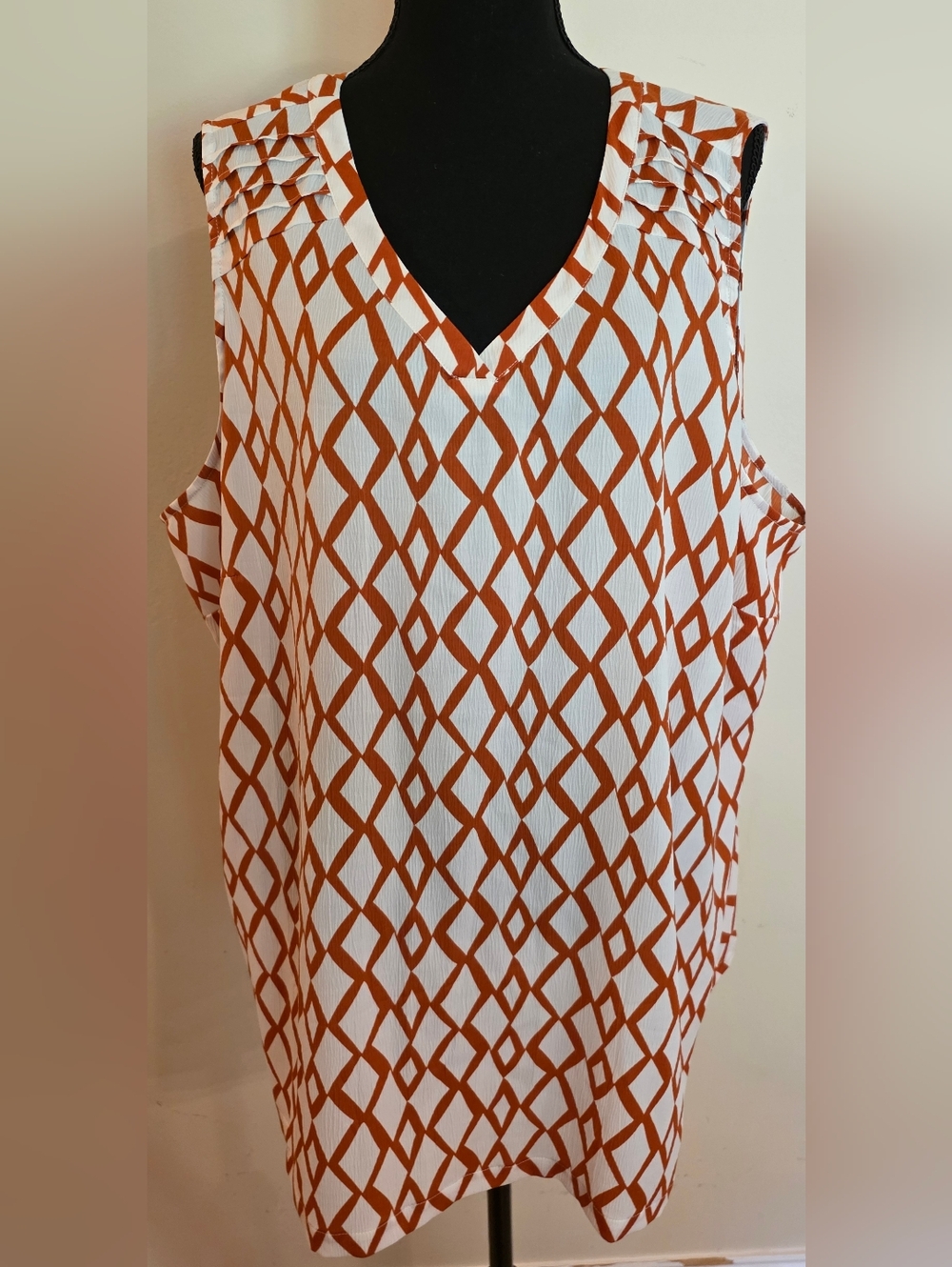 Christopher‎ & Banks White & Burnt Orange Tank Top W/Geometric Print (Size 3x)